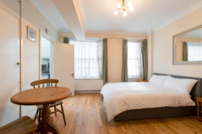 Evelyn Court, London